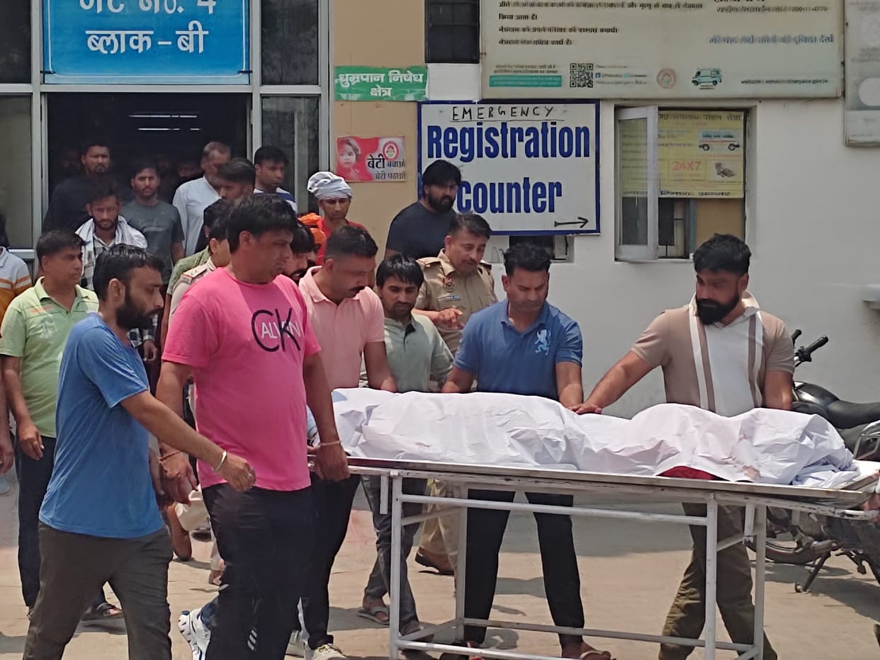 In post mortem, 6 bullets were found in Anuj's body, wounds were found in 17-18 places.