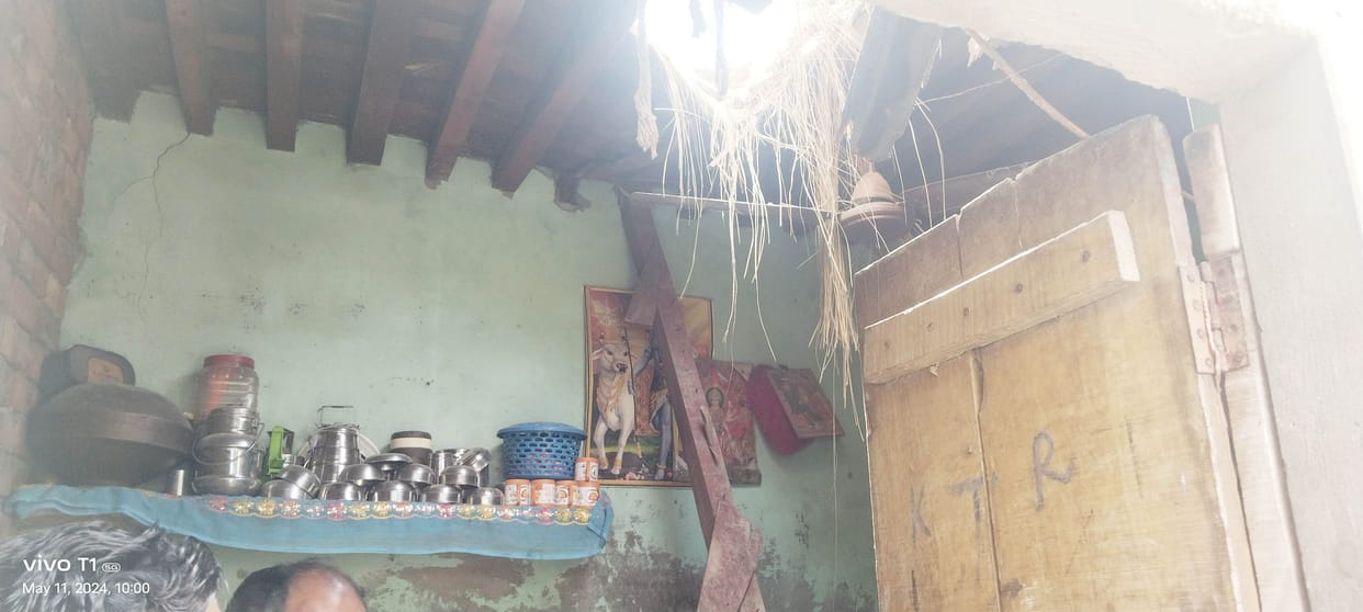 Three houses damaged in Nguran due to strong wind and rain