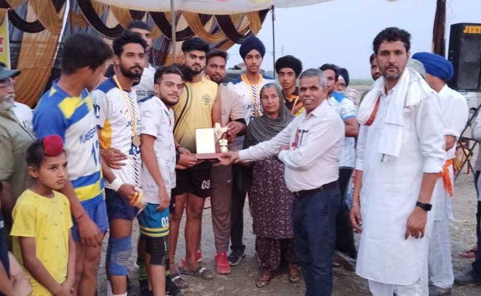 Khaira club won the volleyball final by defeating Sumernagar