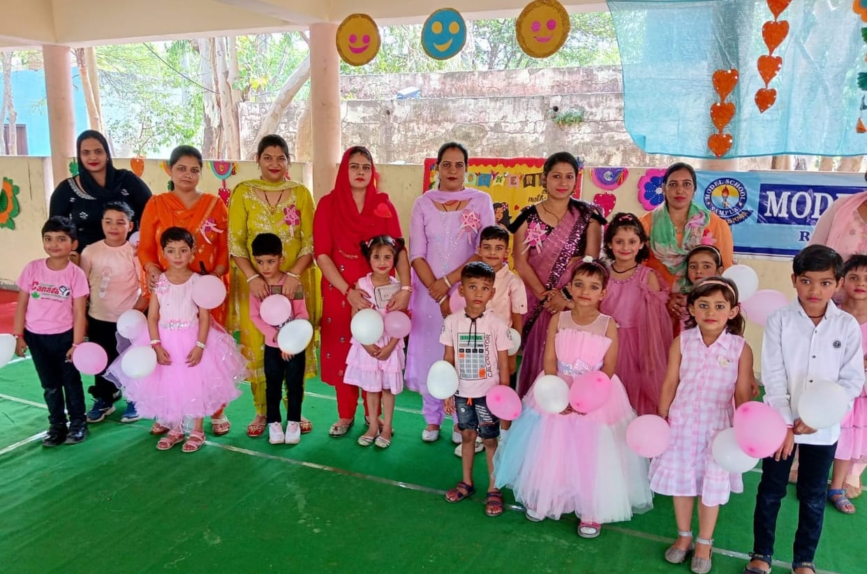 Mother's Day celebrated in Model School Sampla