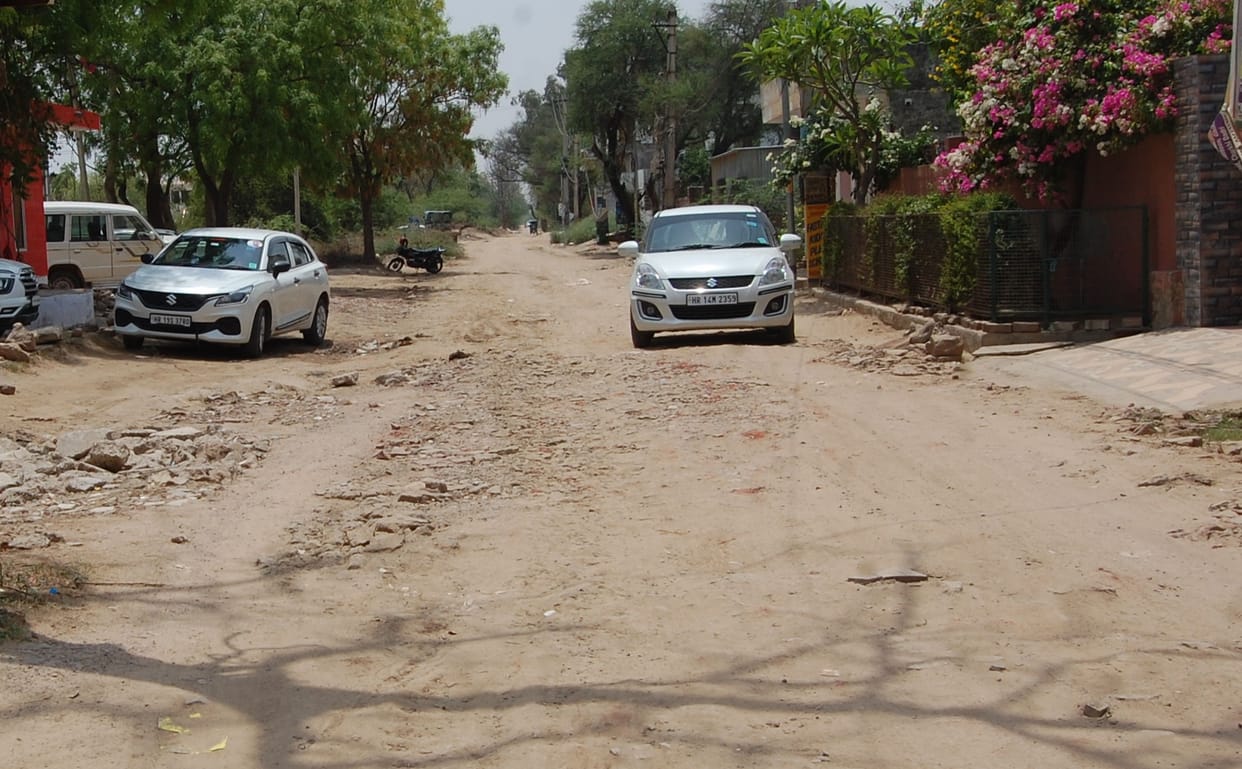 The condition of the roads of Host Chowk will improve