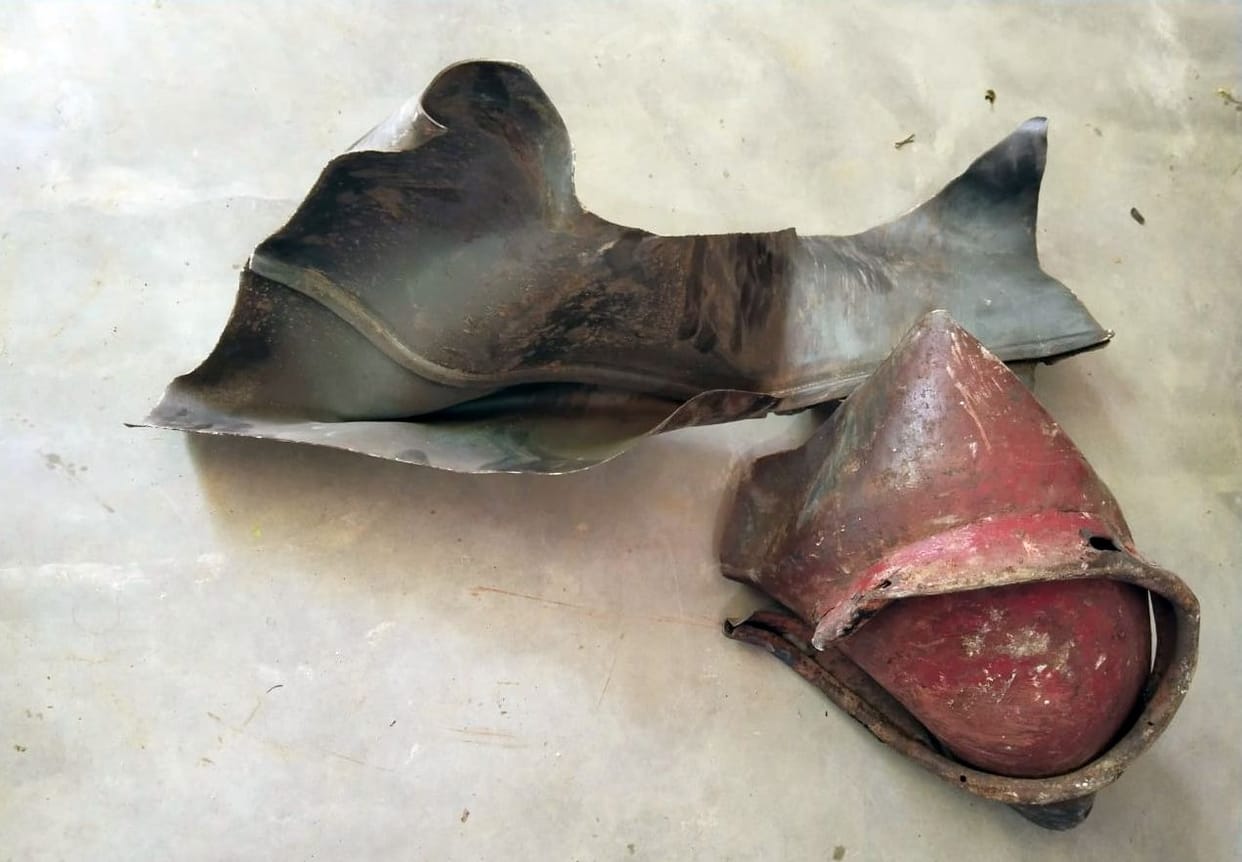 Explosion while working on cylinder one dead hands and legs damaged police engaged in investigation