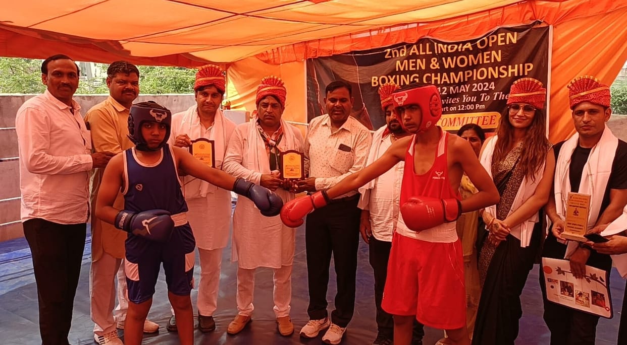 Himanshu and Daksh won gold medals in boxing championship