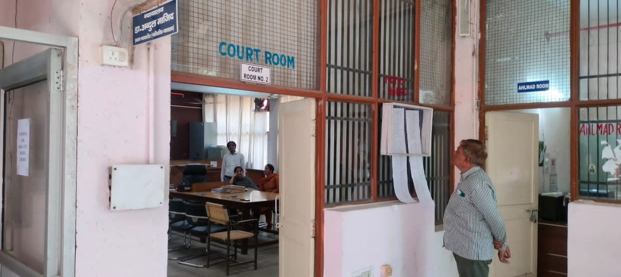Husband used to pay less pocket money, wife reached court