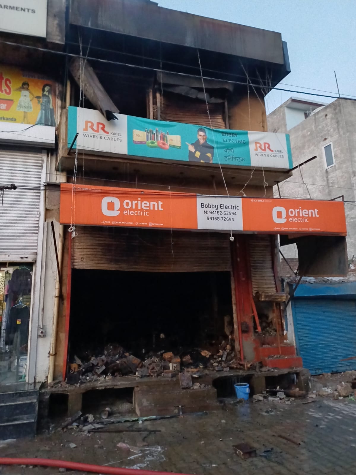 Fire breaks out in electrical shop, loss worth lakhs