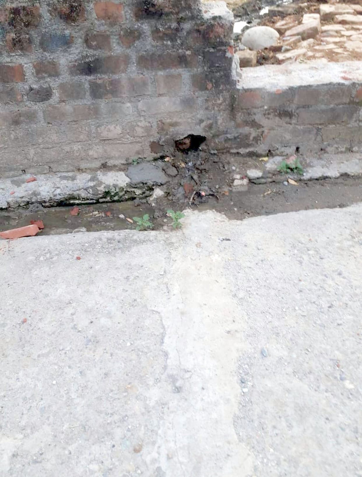 In Daulatpur, water was blocked by jamming a brick in the drain, nine people were fined for disturbing the peace.