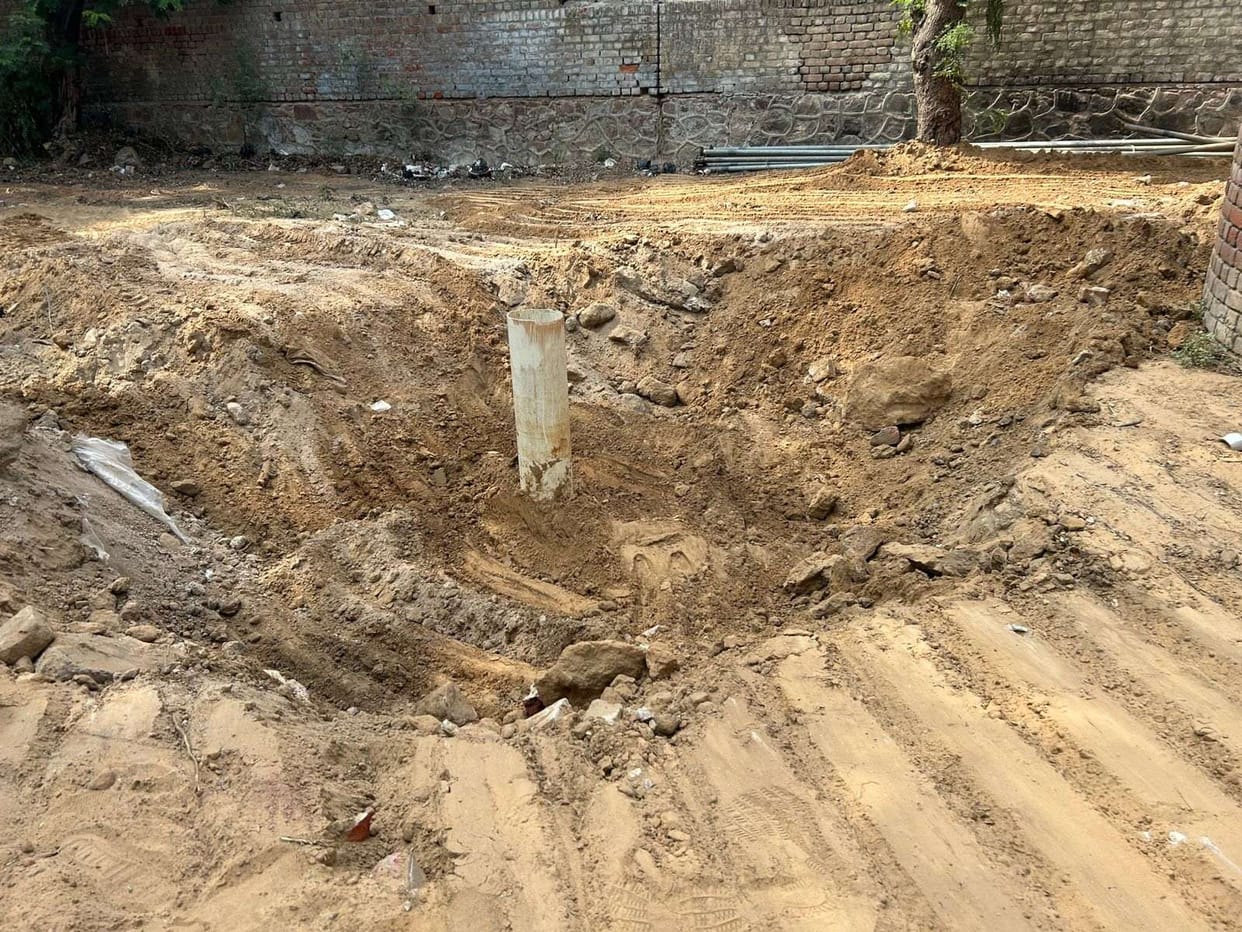 Repair work of borewell started, soon will solve drinking water problem