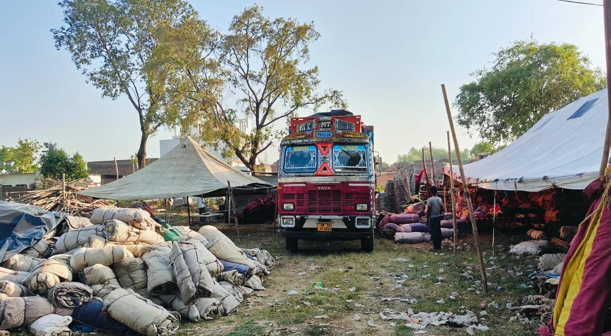 Preparations for Majlis begin at Jogirampuri Dargah