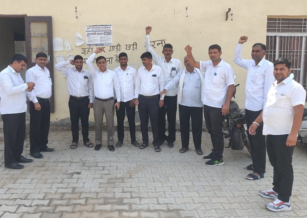 Advocates demonstrated