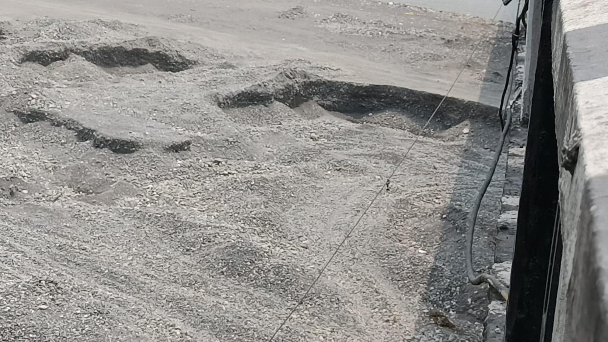 Mining mafia demanding extortion of one lakh rupees  in Gorakhpur