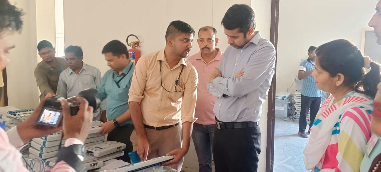Supplementary randomization of ballot unit, control unit and VVPAT