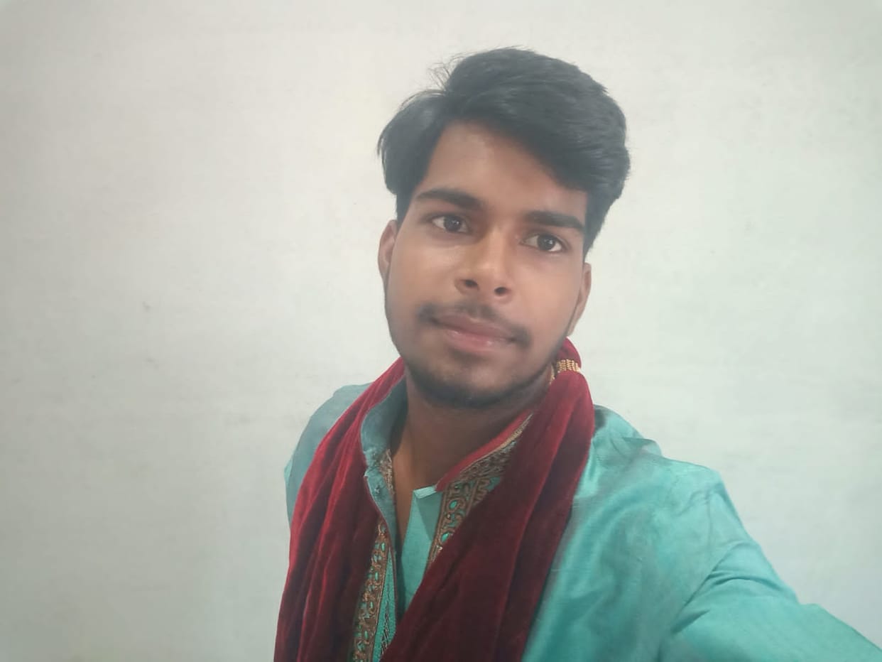 Student wearing earphones dies after being hit by train