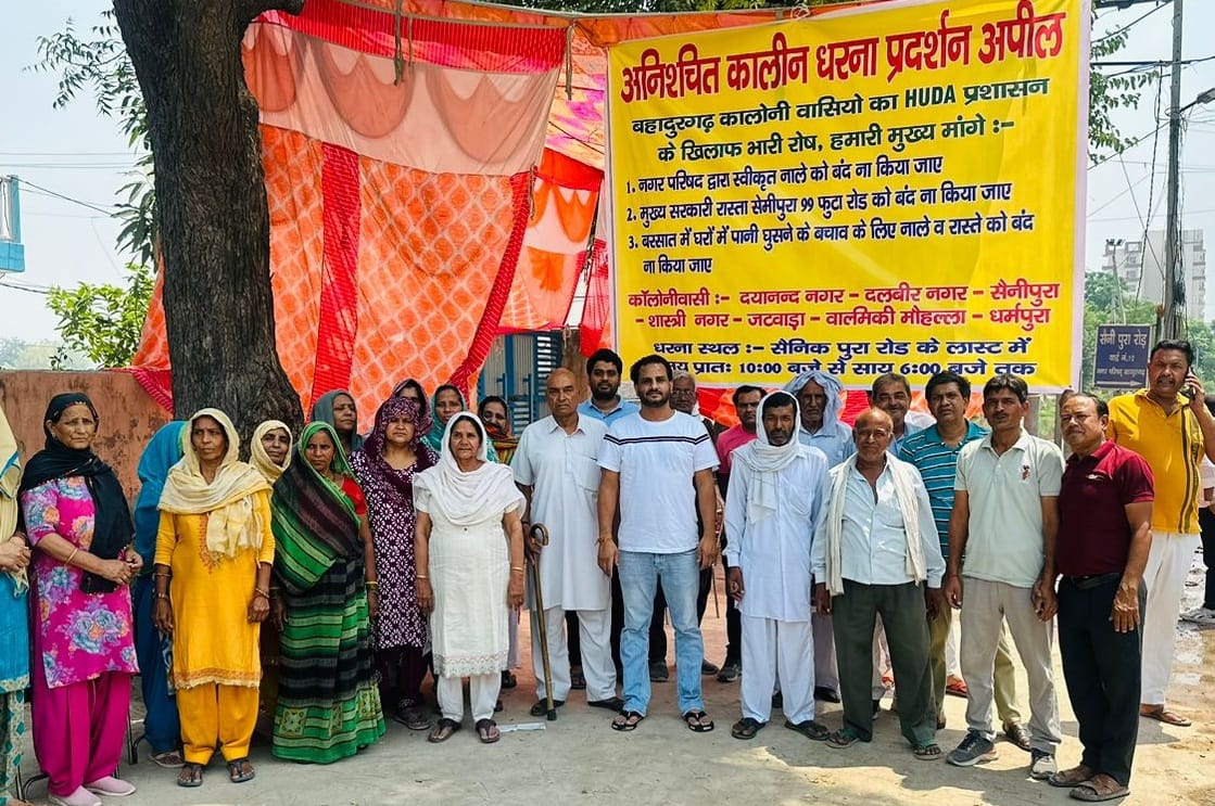 Ward residents sitting on strike to stop drain construction