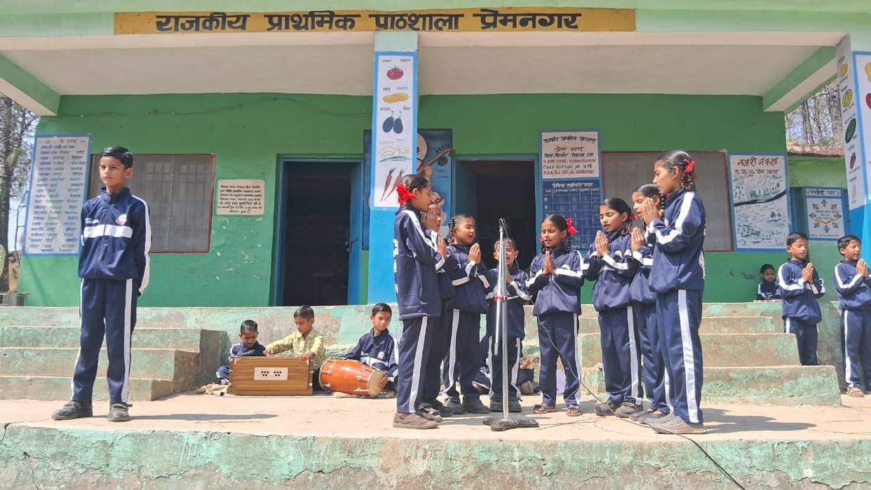 prem nagar school students wearing tracksuits