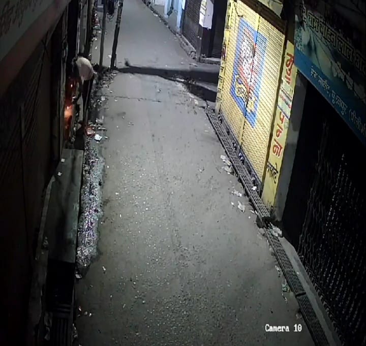 Fire broke out in businessman's warehouse, incident captured in CCTV camera