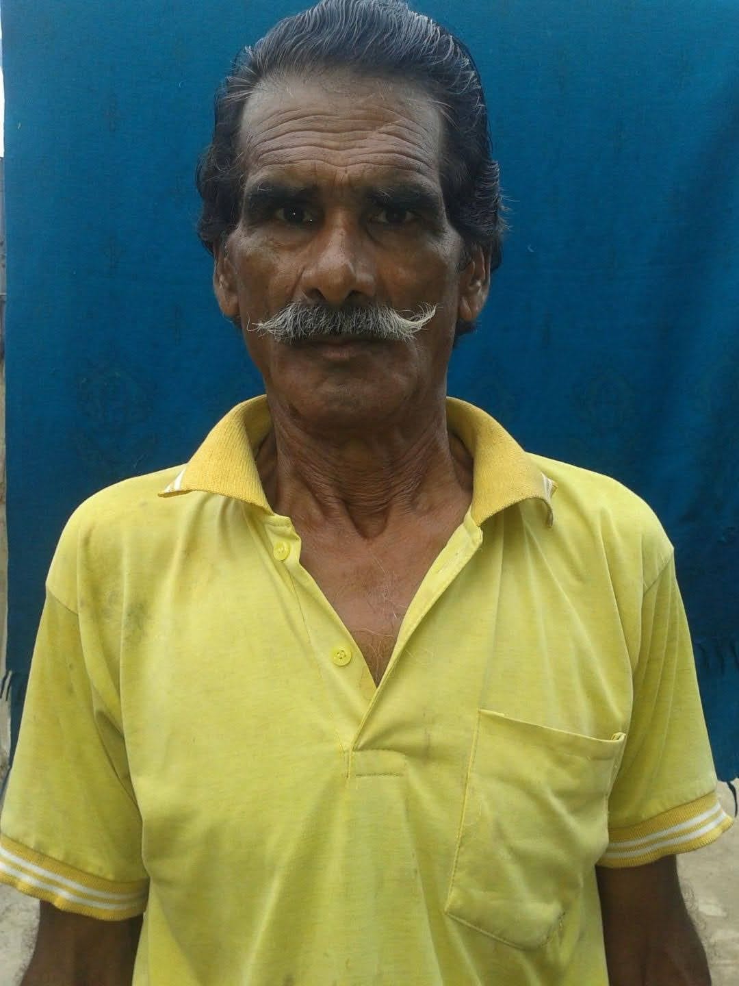 Dead body of old man found floating in Sharda canal