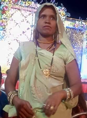 महिला की जीवित अवस्था की फोटो