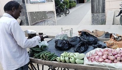 Ayodhya News: Polythene on carts, ban on papers Polythene on carts, ban on papers