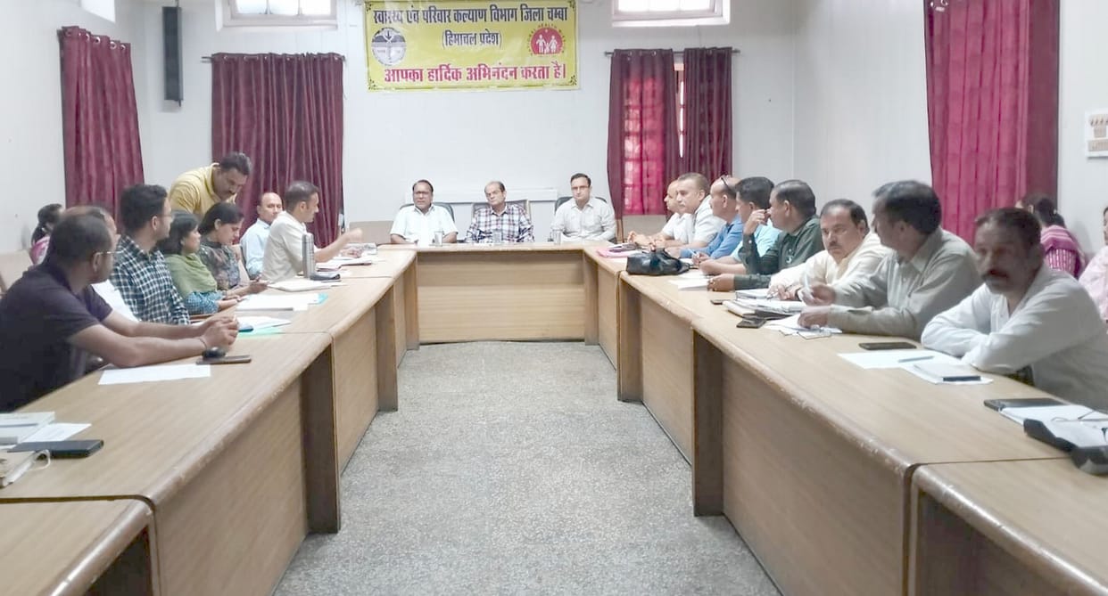 Increase the progress of ongoing schemes in the district: CMO
