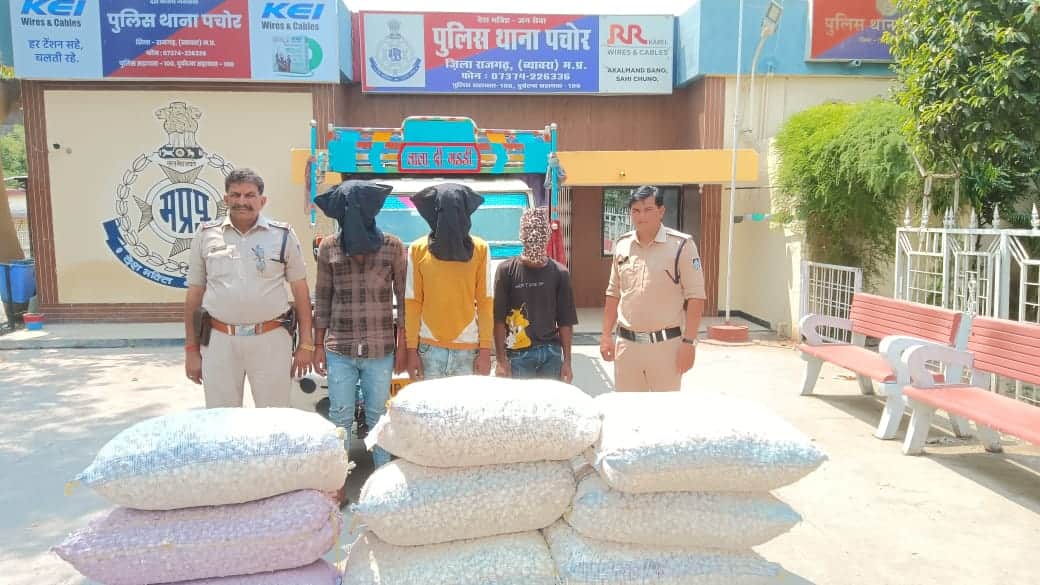 चोरी किए गए लहसून के साथ पकड़े गए आरोपी