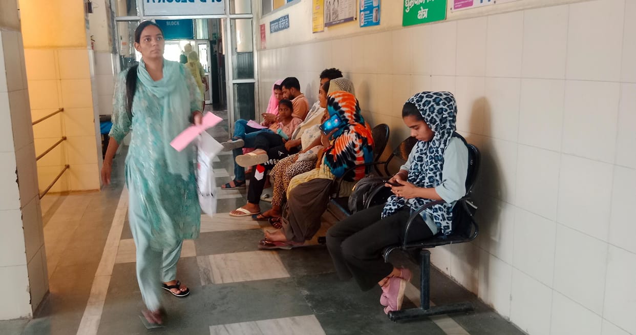 Health department is conducting satisfaction survey in hospitals, feedback is being taken from patients.