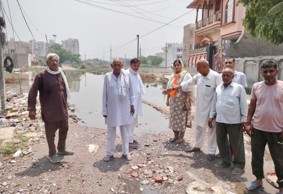 Chairperson inspected the drain to be built at Sainipur worth Rs 82 lakhs