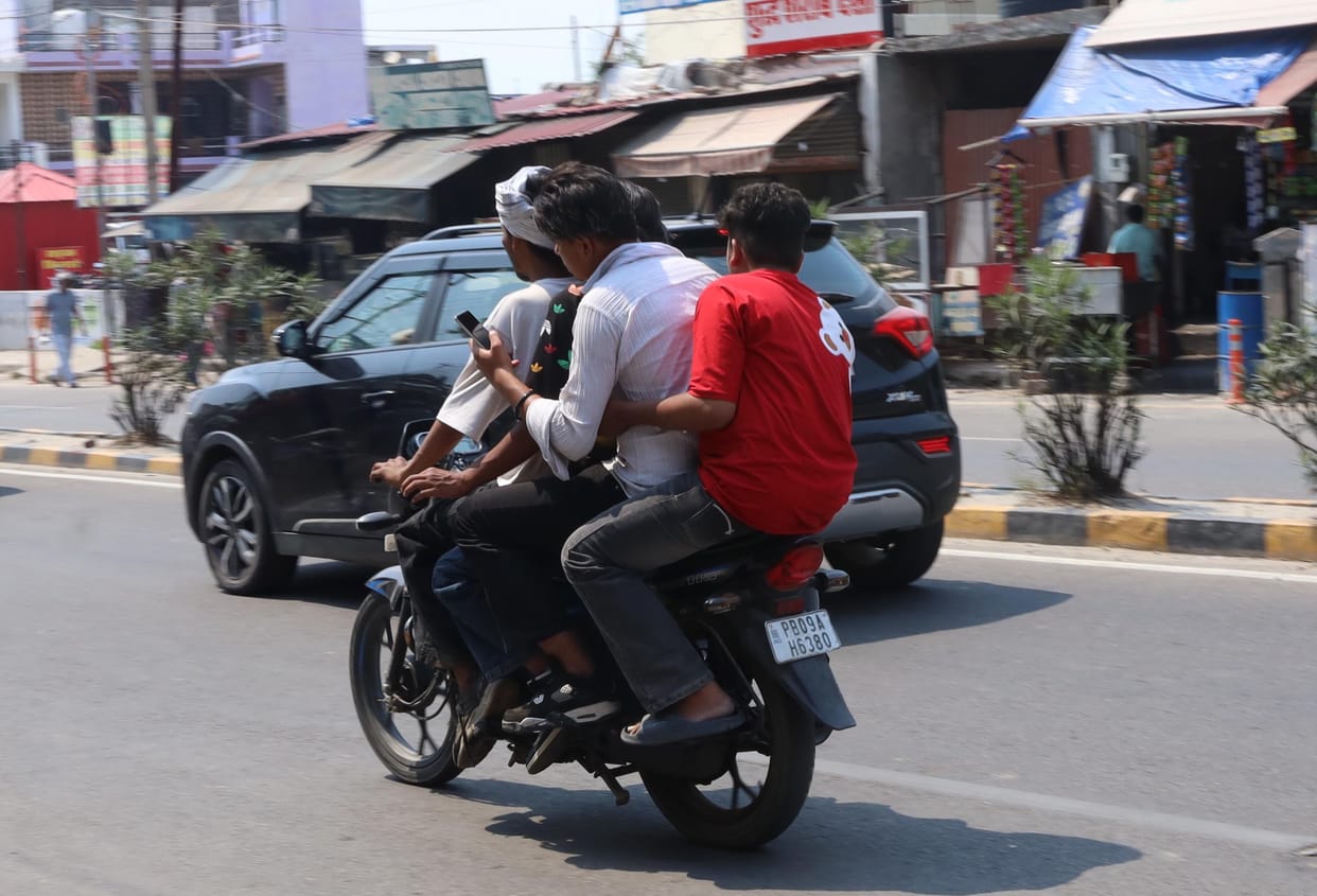 Traffic rules are being flouted on Una-Hamirpur National Highway