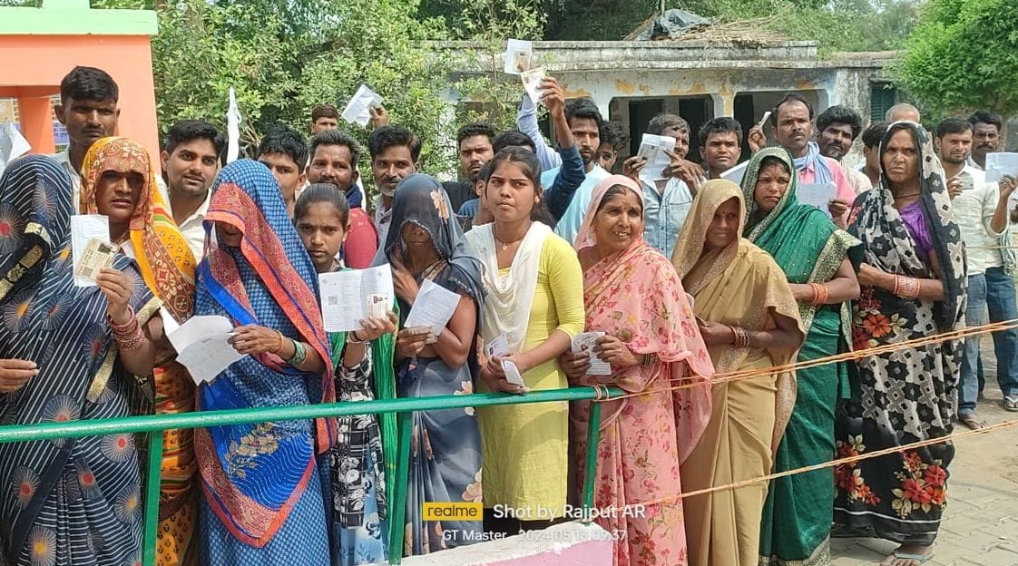Half of the population overtook the men by voting the most at eight booths.