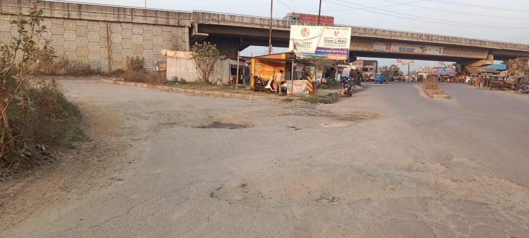 NHAI did not repair the service road