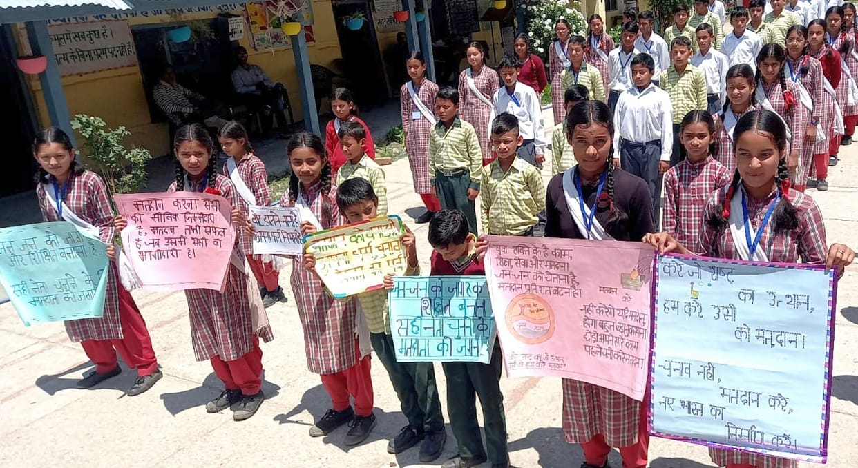Students should motivate parents to vote: Raman