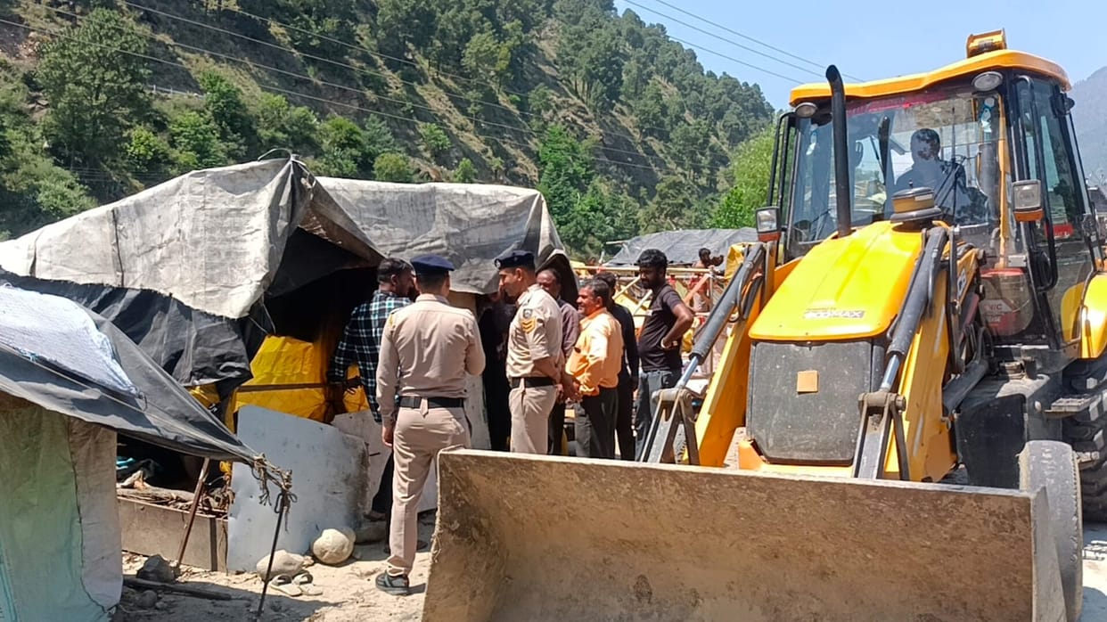 Encroachment removed from Bhootnath to Ram Shila