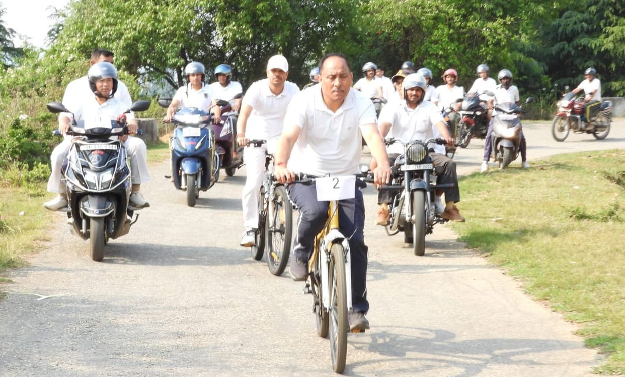 Himveer took out cycle bike awareness rally