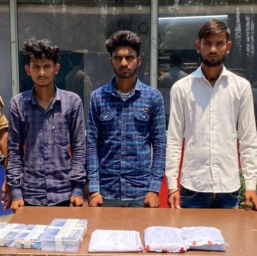 Four smugglers arrested with opium worth Rs 14 lakh