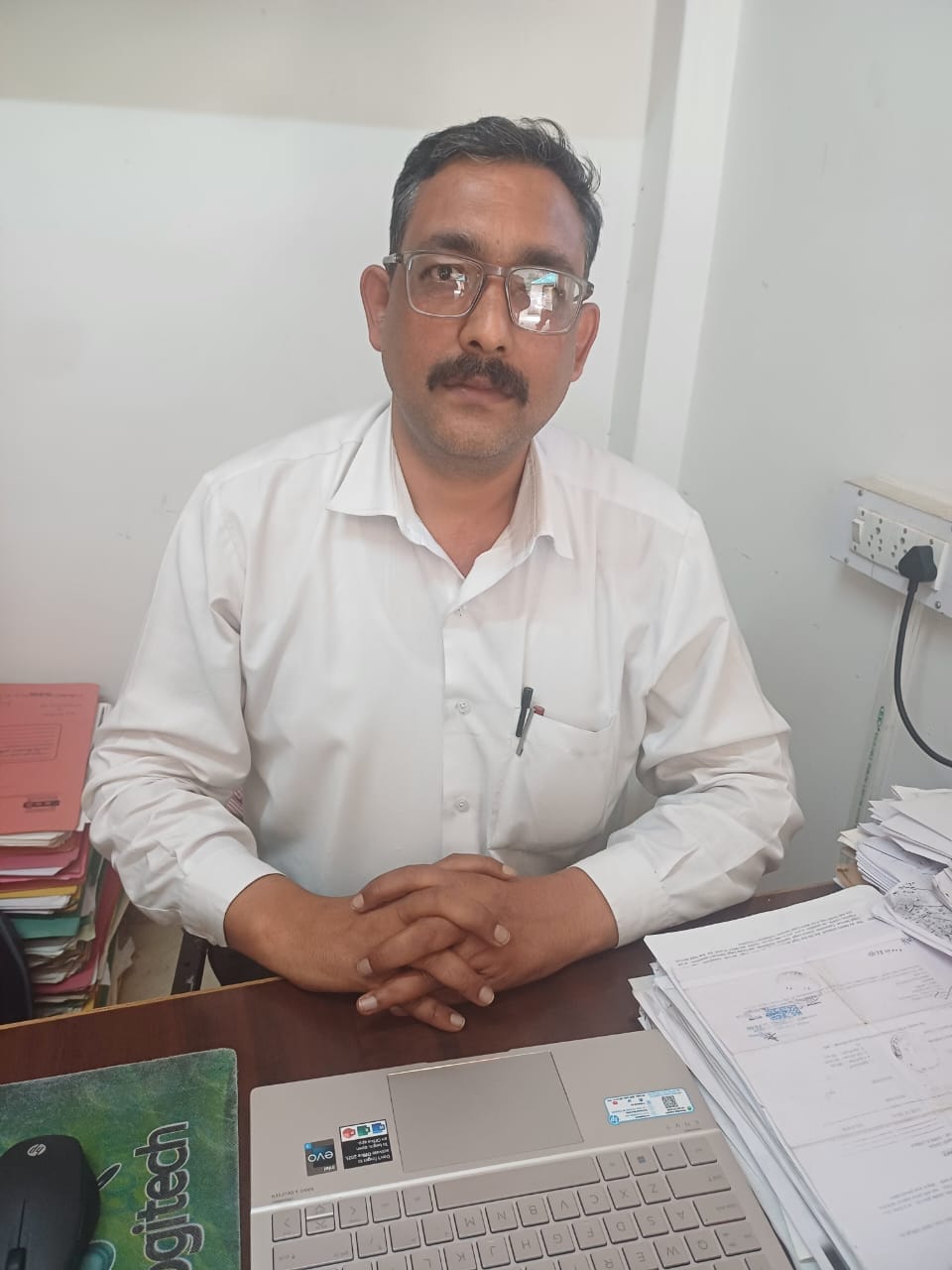 Advocate Suresh Rathore becomes President of Sarkaghat Bar Association unopposed