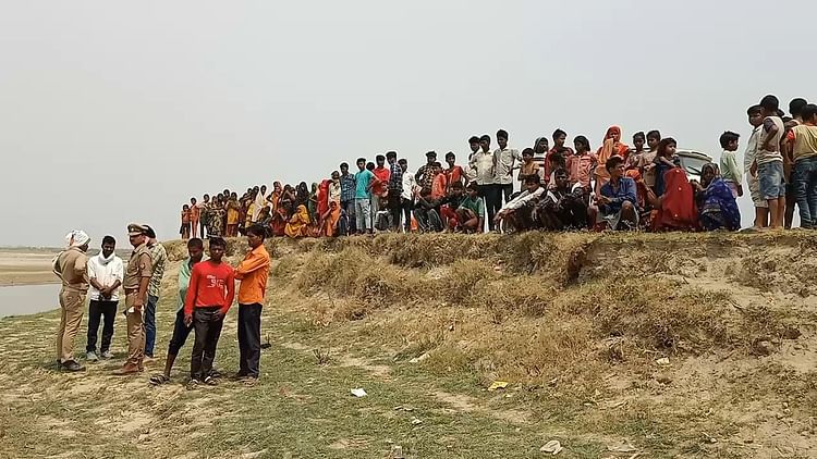 UP News: आगरा के डेयरी संचालक की मथुरा में मौत, शरीर पर गहरे जख्म...ऐसे हाल में मिली लाश; जांच में जुटी पुलिस