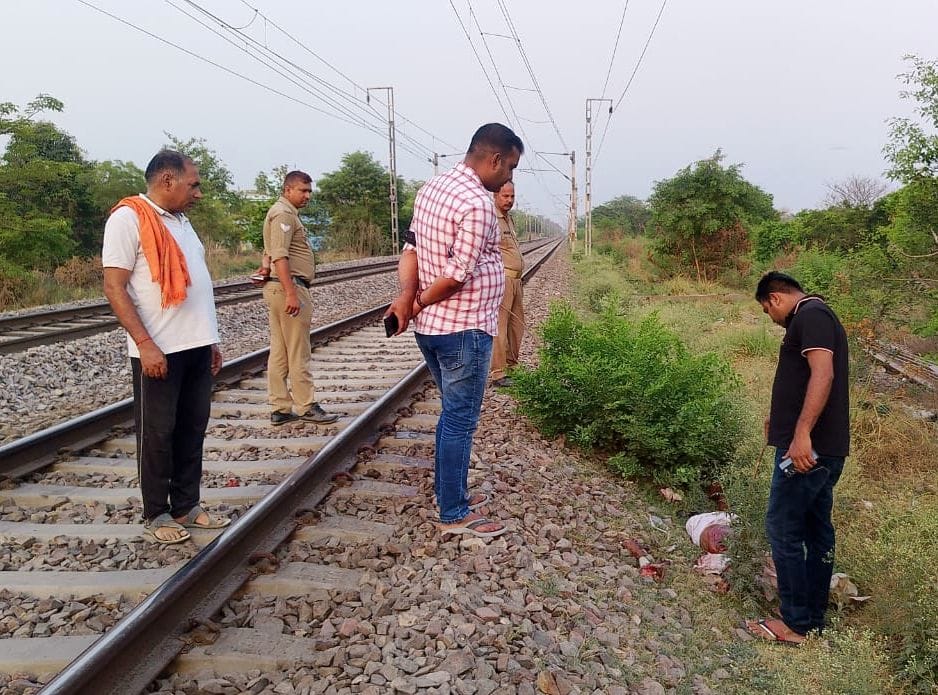 Old man dies after being cut off from Vande Bharat