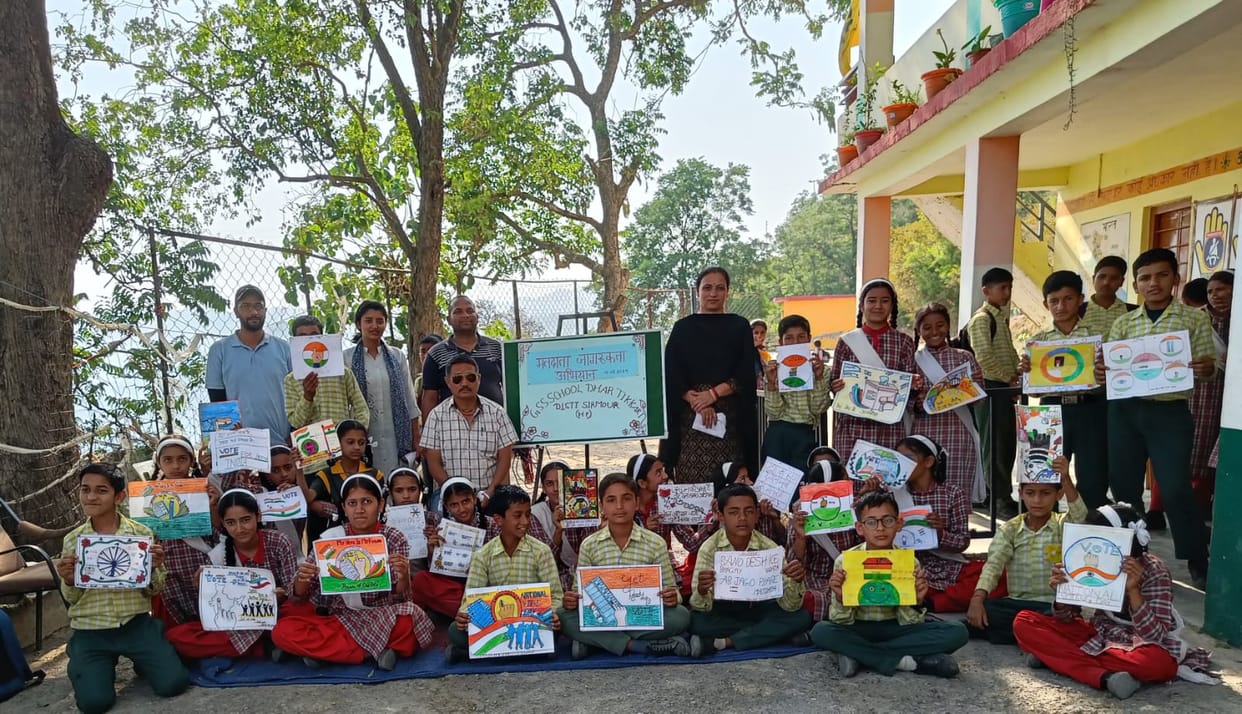 matdata jagrukta programme organised in dhaarkayari school