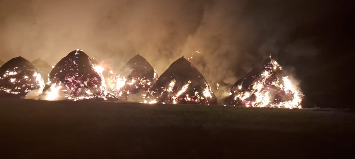 40 wells of straw burnt due to fire, fire extinguished in 10 hours