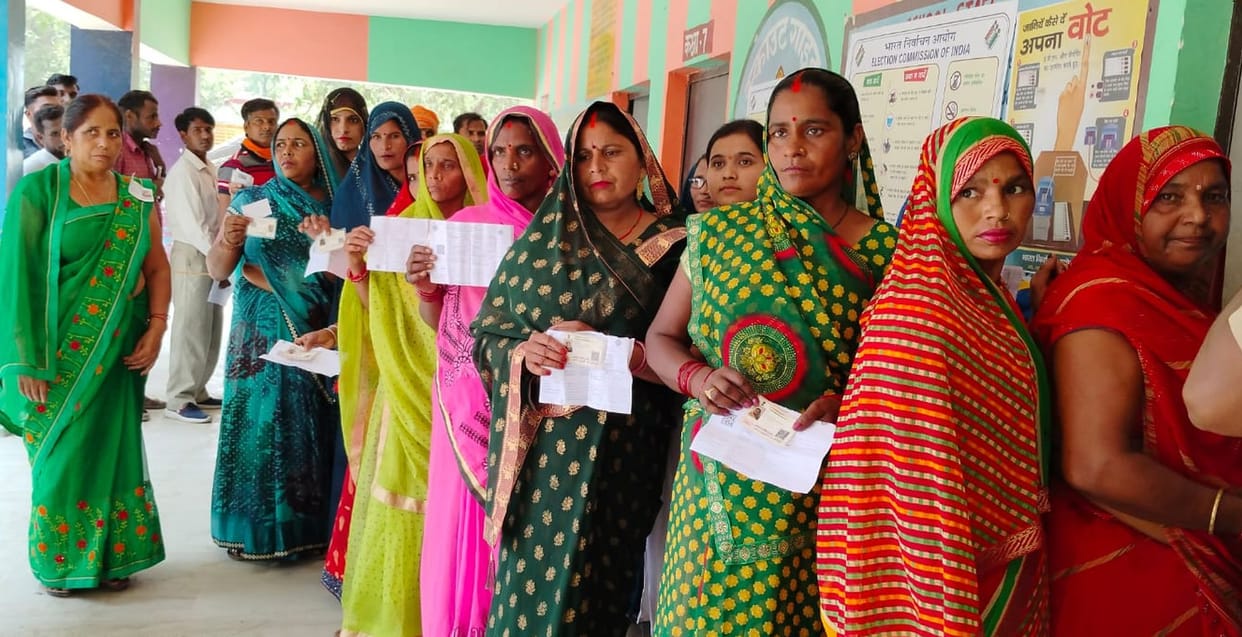 52 percent voting in Gonda and 56 percent voting in Kaiserganj