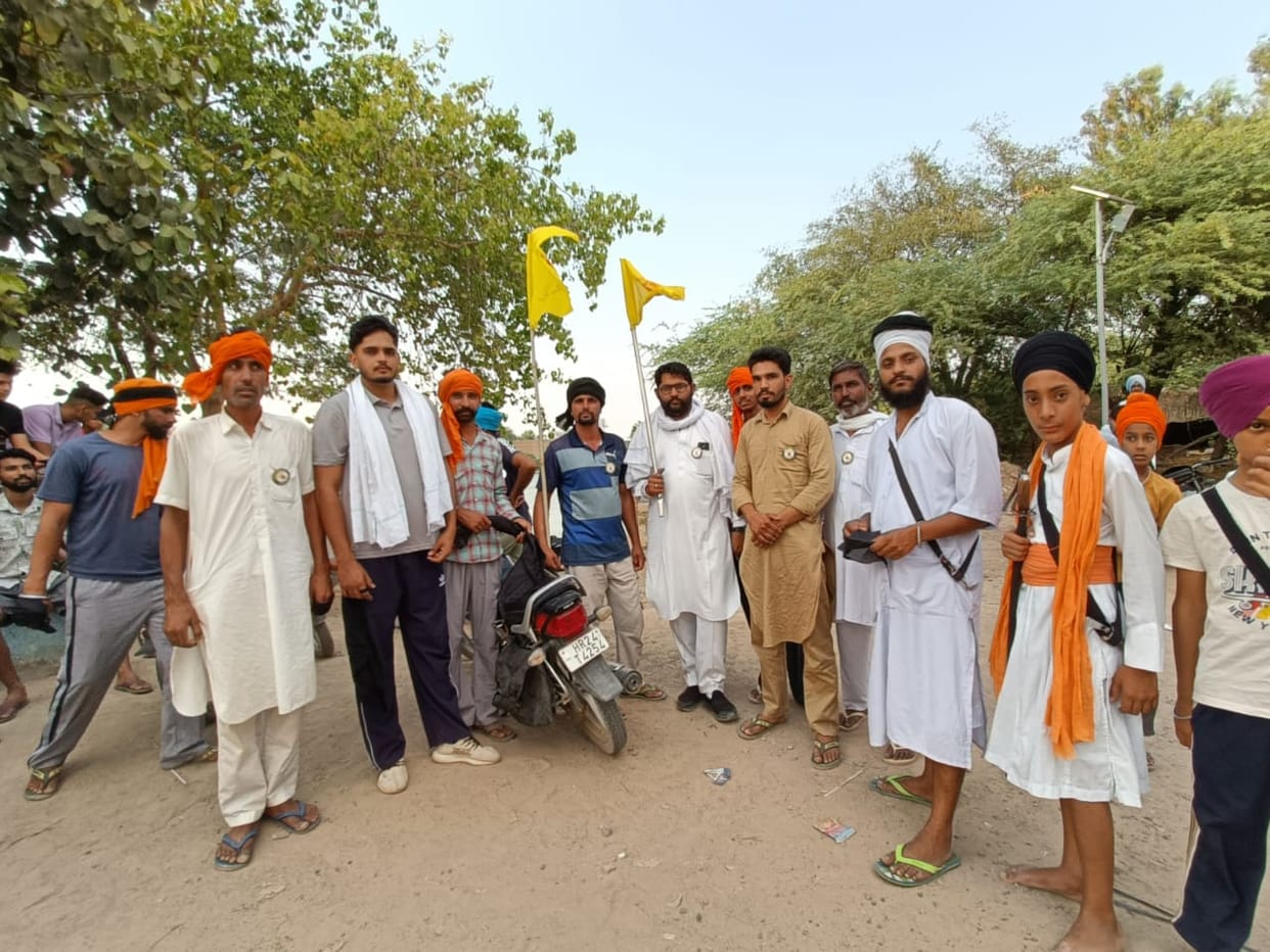 Farmers protest against BJP candidate Tanwar's wife Avantika for not answering questions