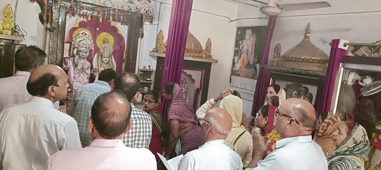 Birthday of Mahamandaleshwar Swami Vighnananda Saraswati celebrated