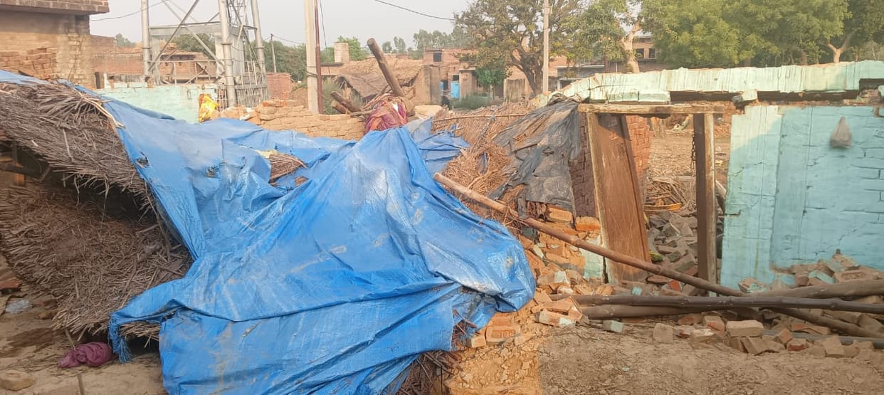 Seven including an innocent child injured after roof of kutcha house collapses