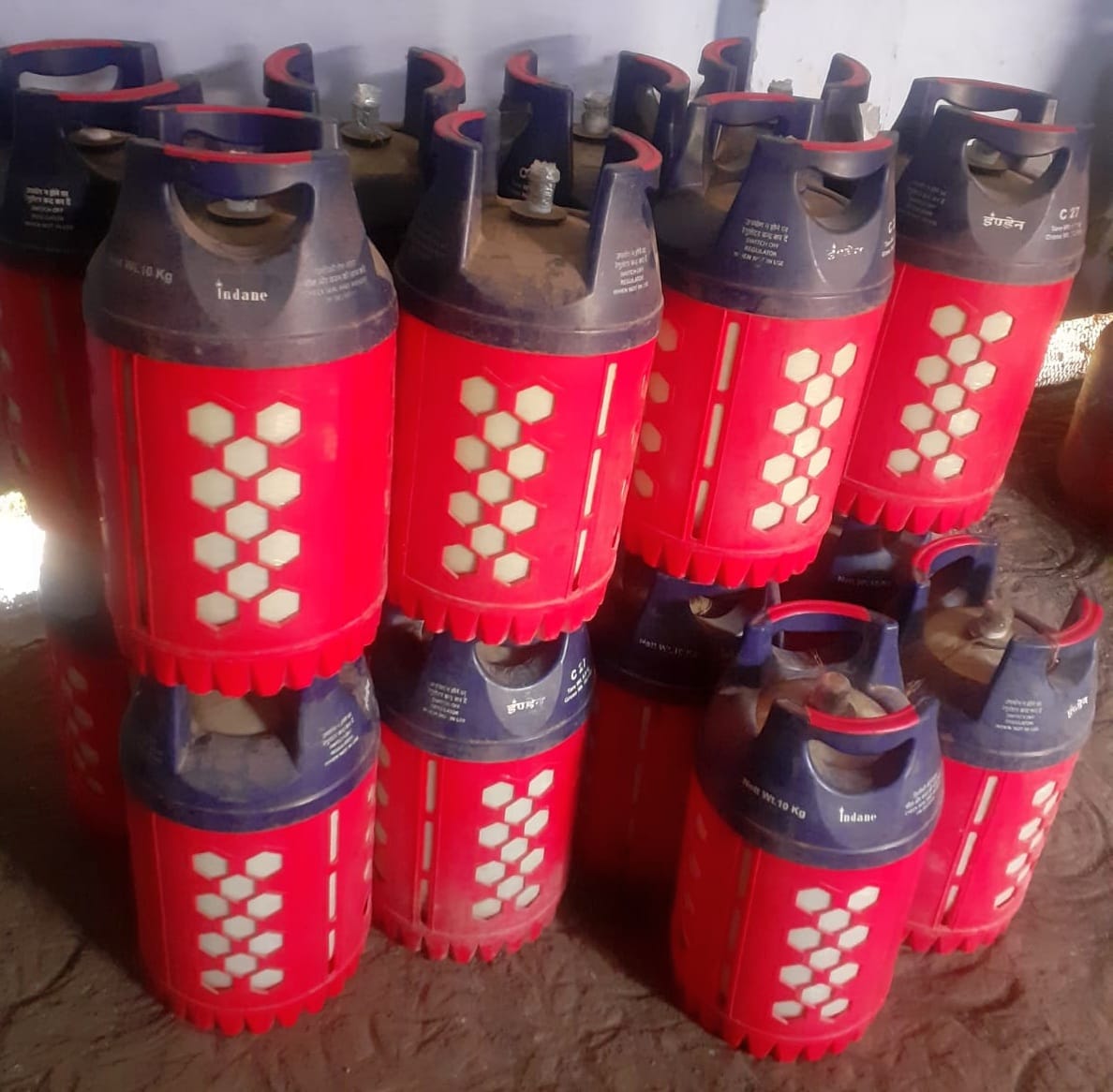 Fiber cylinders reached Didihat gas warehouse
