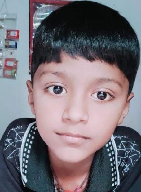 A young man who went to take bath in Deoria died due to drowning in the river.