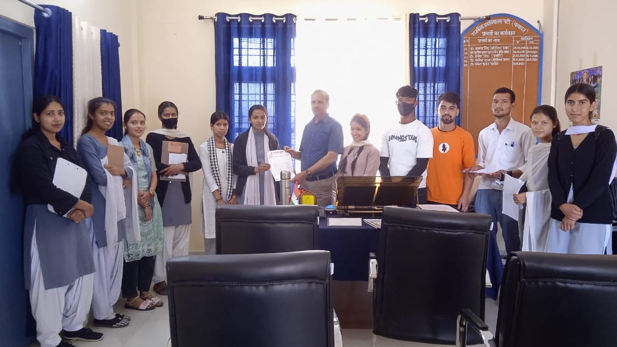 Demand to open new subjects in Pati College