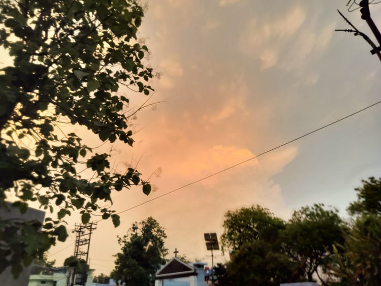 Weather May Change In Gorakhpur, It May Rain From Friday Amar Ujala Hindi News Live मौसम में