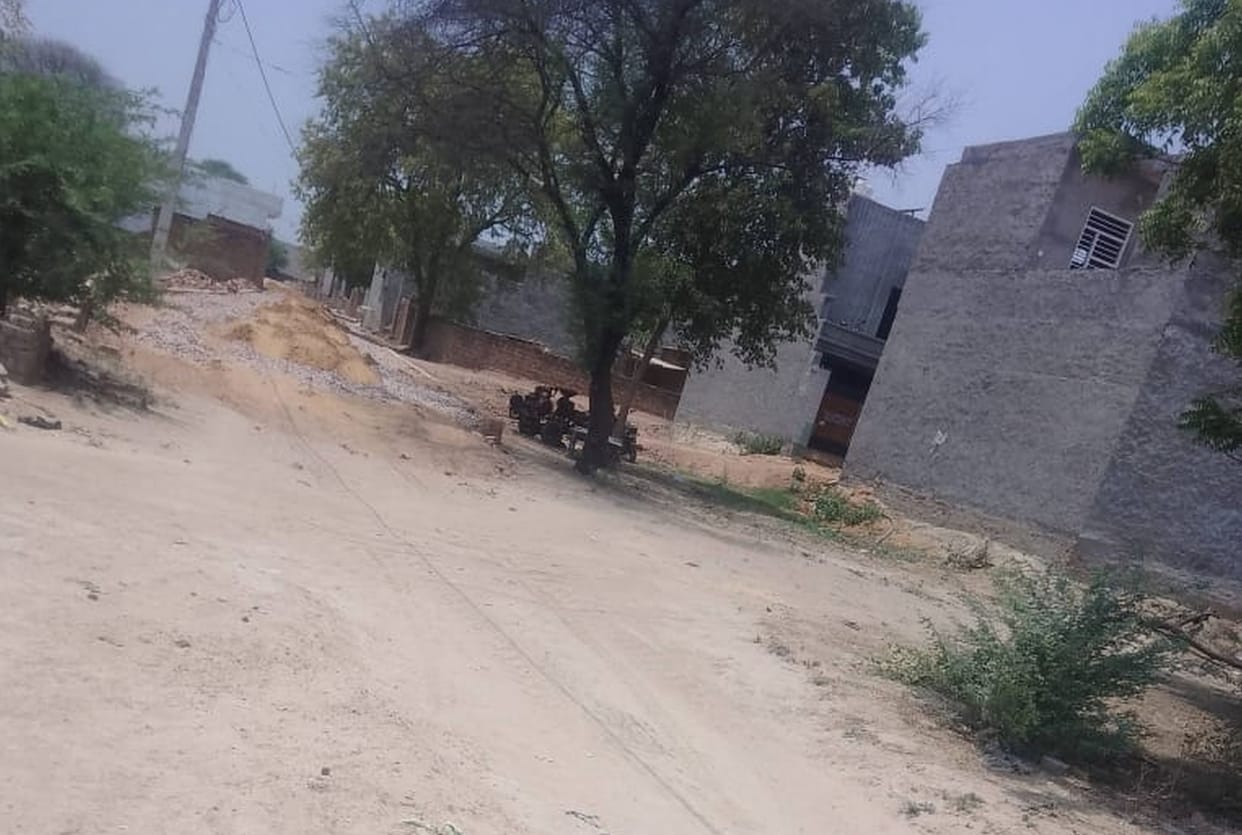 Farmers of Sanjarwas troubled by raw road