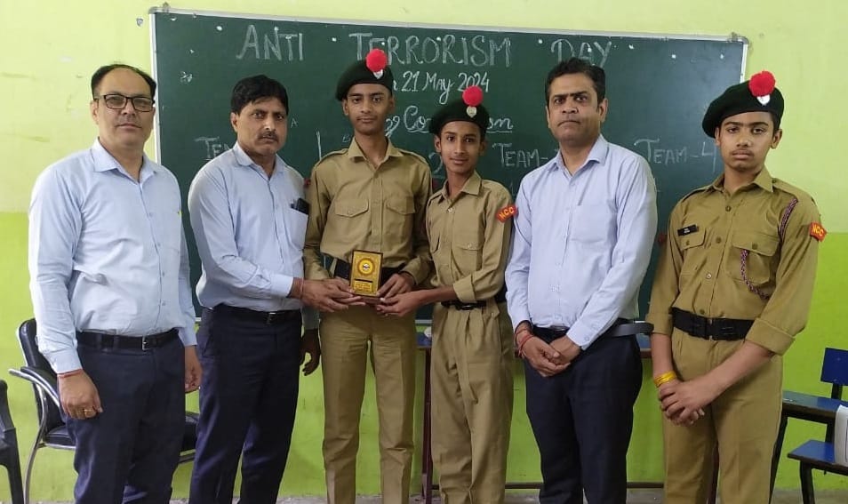 Jeevraj Sharma and Abhi Paud first in quiz competition
