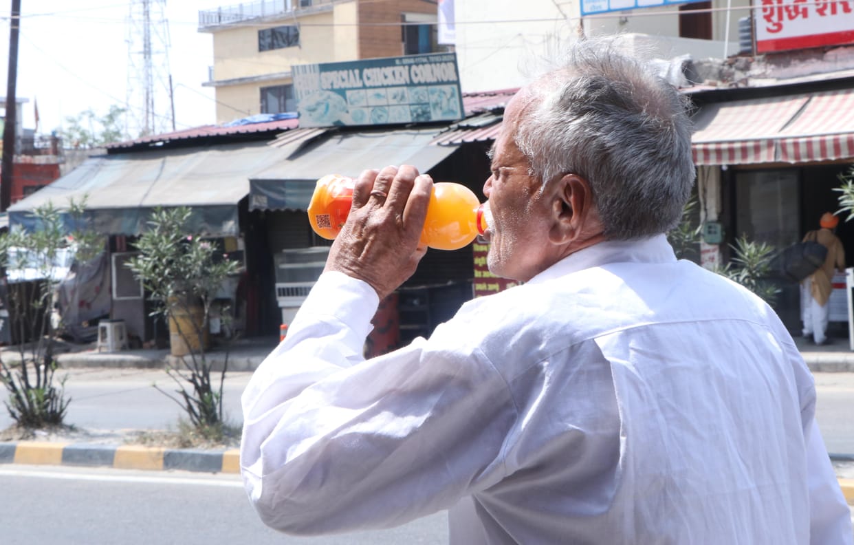 Electricity cut for hours due to cable replacement, people left sweating in extreme heat