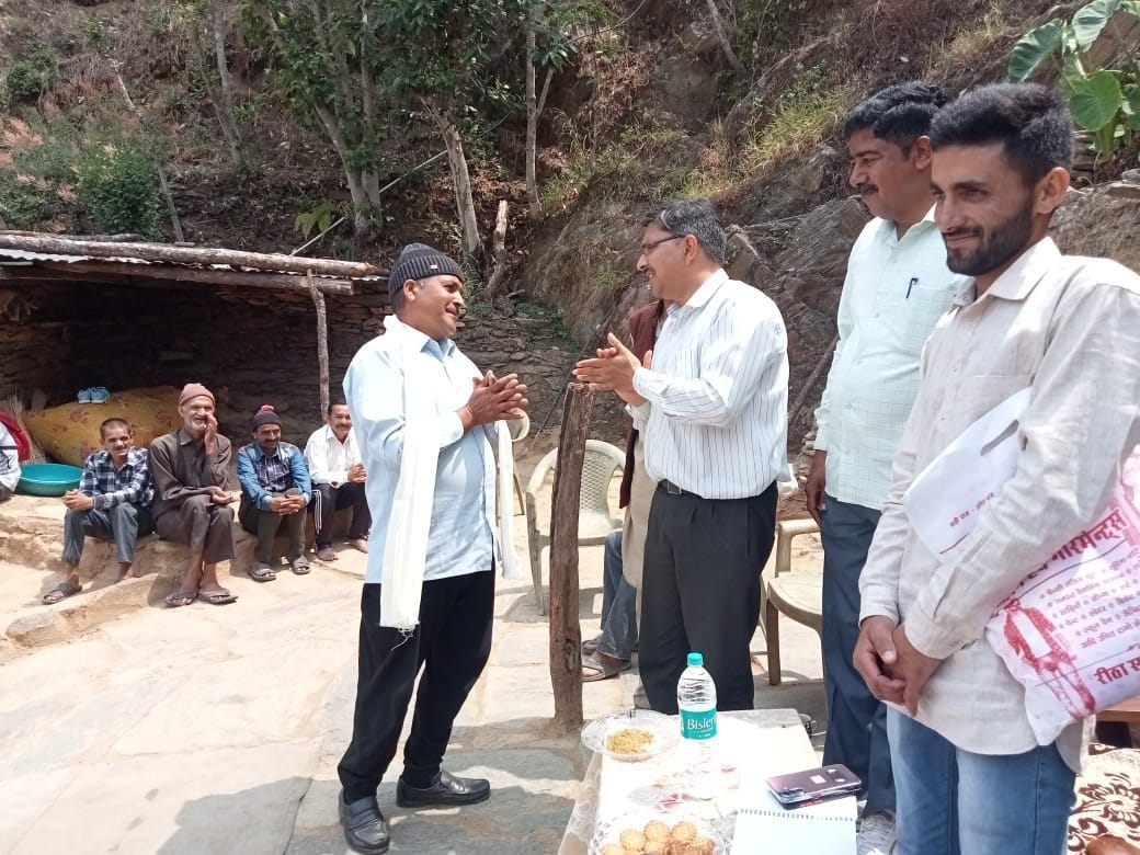 DM inspected Binwal village-Kaliadhura-Chhinakhan road